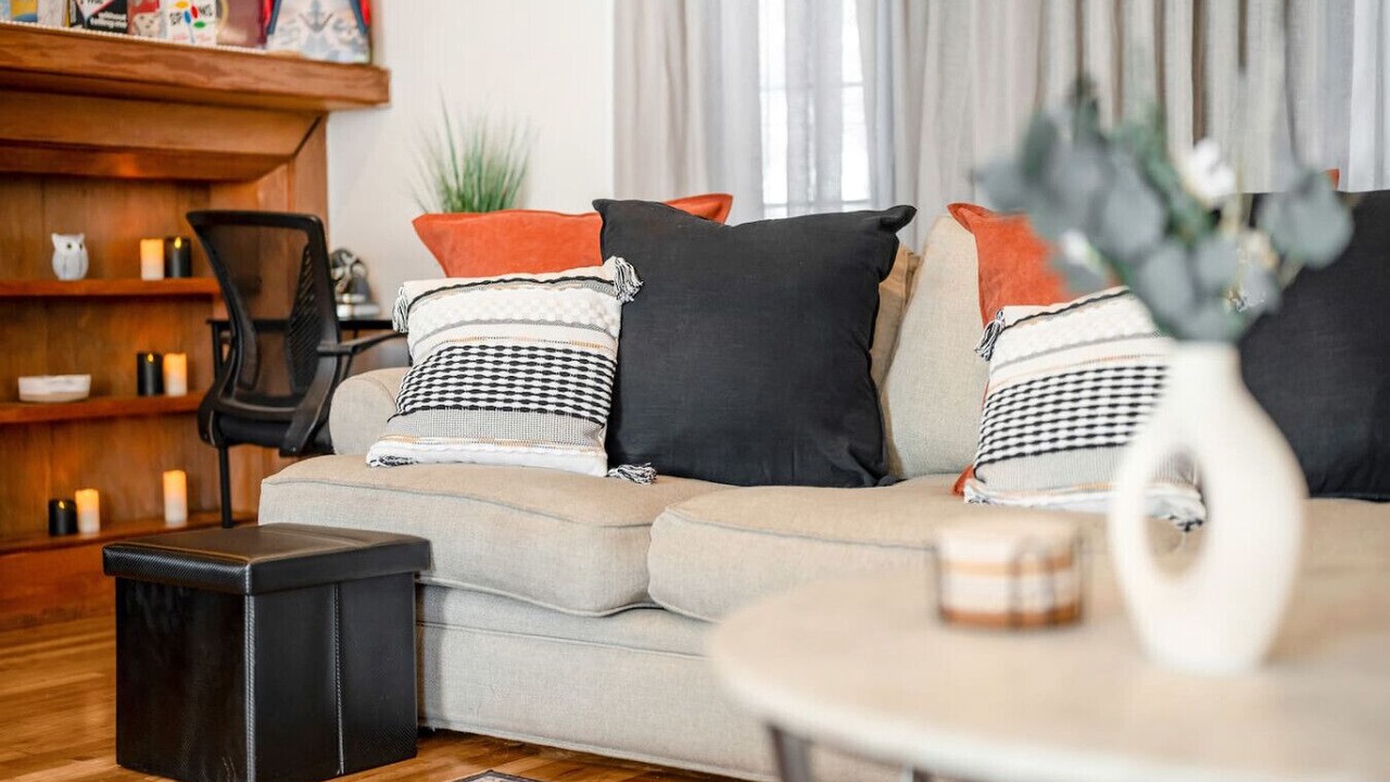 Photo of Livingroom in Woodridge