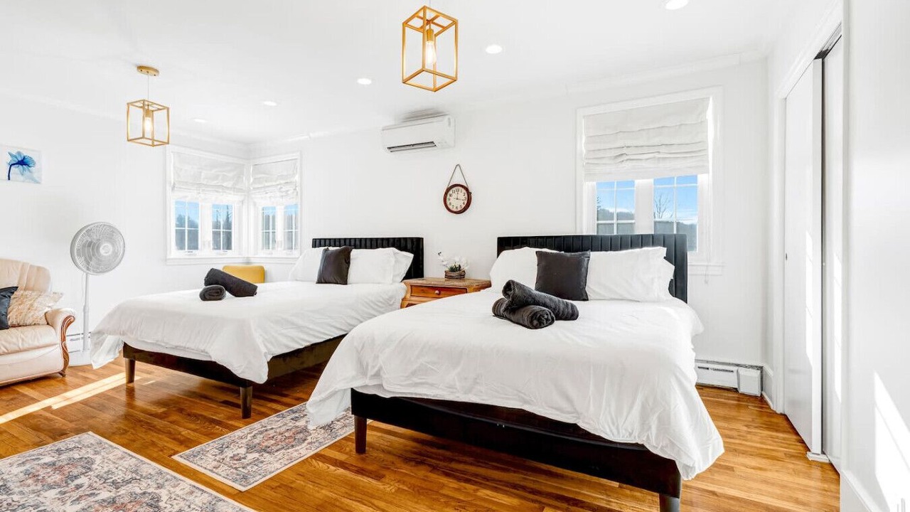 Photo of Bedroom in Woodridge