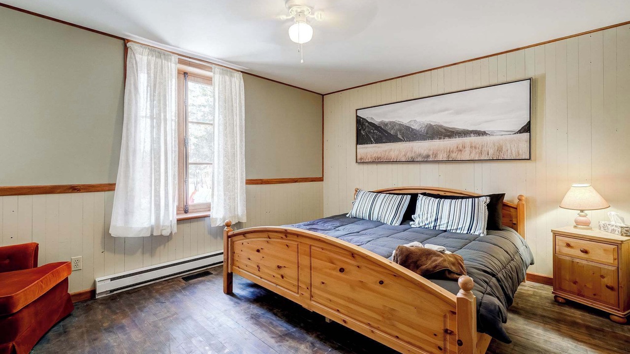 Photo of Bedroom in Lac-des-Plages