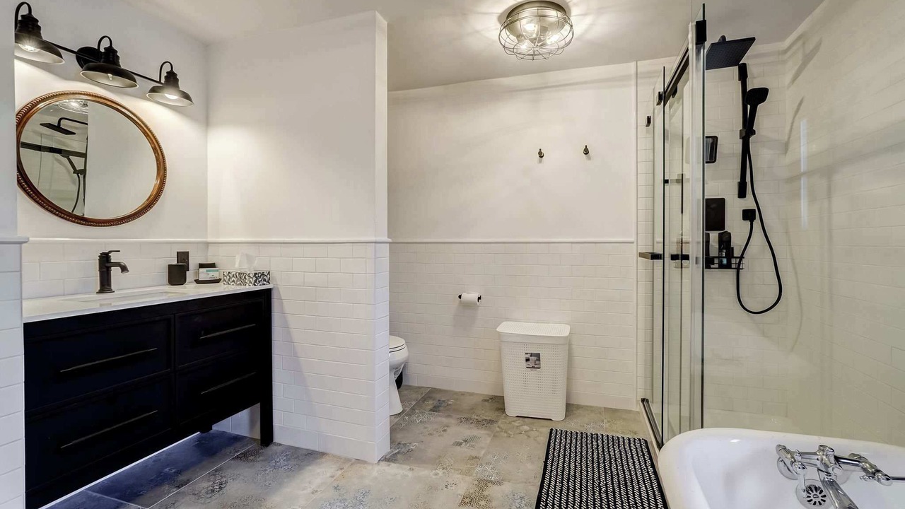 Photo of Bathroom in Lac-des-Plages