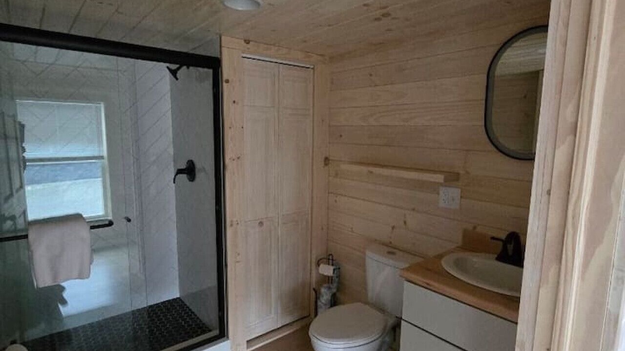 Photo of Bathroom in Pittsburg