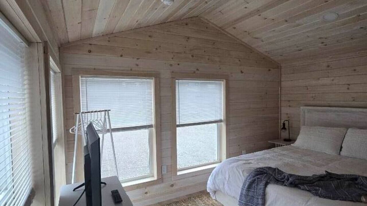 Photo of Bedroom in Pittsburg