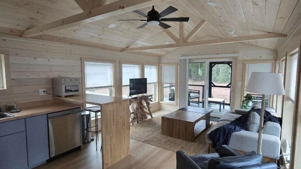 Photo of Livingroom in Pittsburg