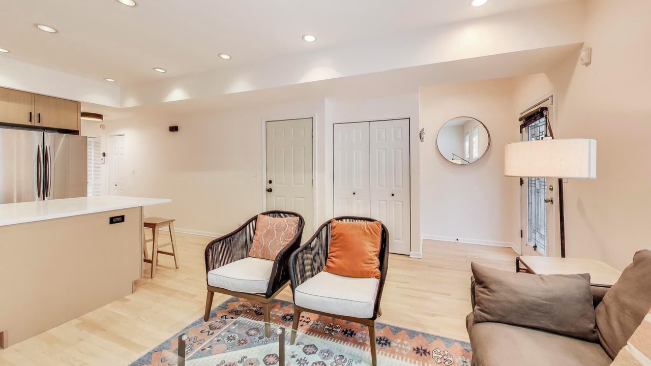 Photo of Livingroom in Noble Square