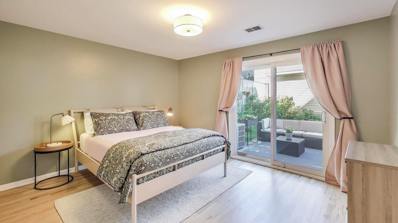 Photo of Bedroom in Noble Square