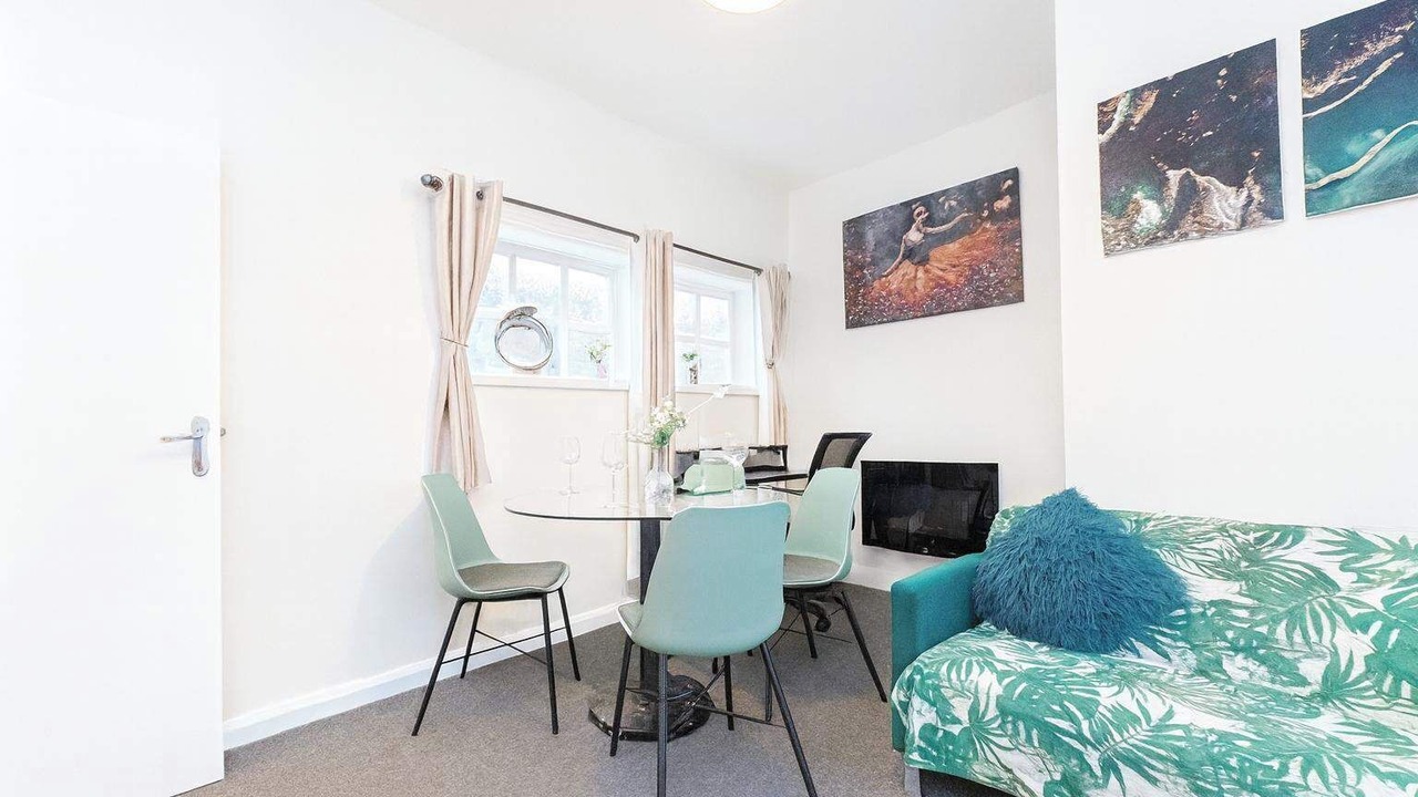 Photo of Others in High Wycombe