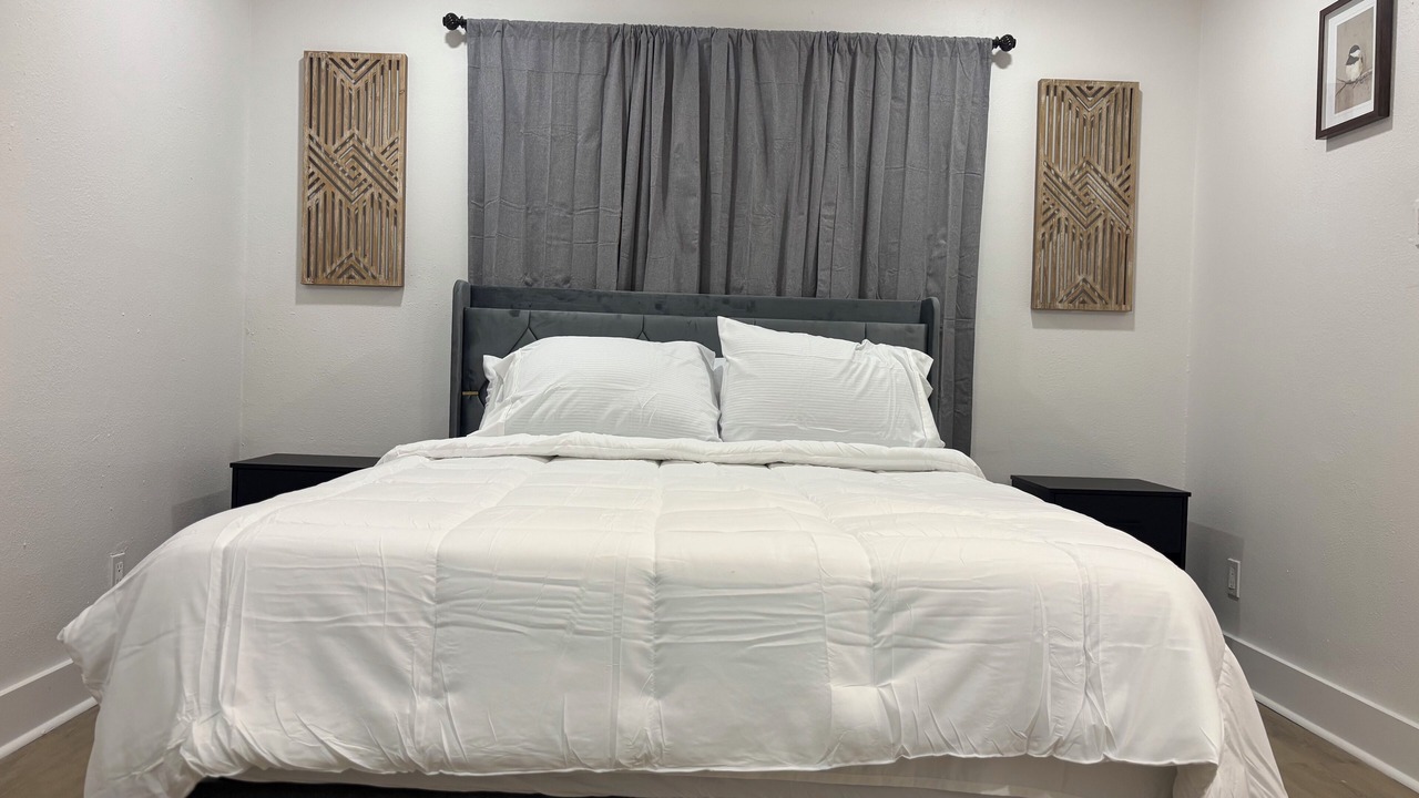 Photo of Bedroom in Orange