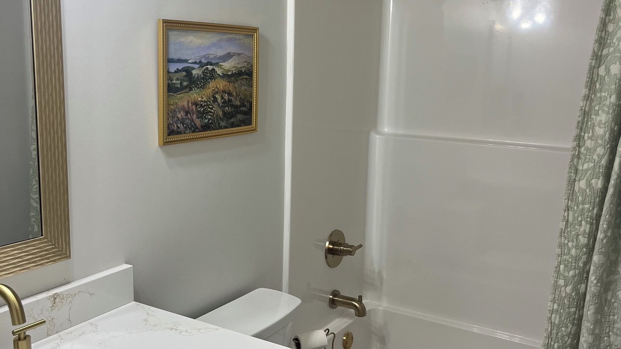 Photo of Bathroom in Cosby