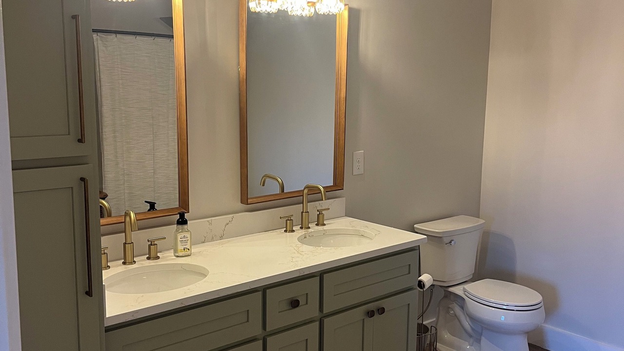 Photo of Bathroom in Cosby