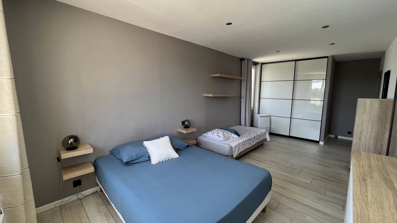 Photo of Bedroom in Garons