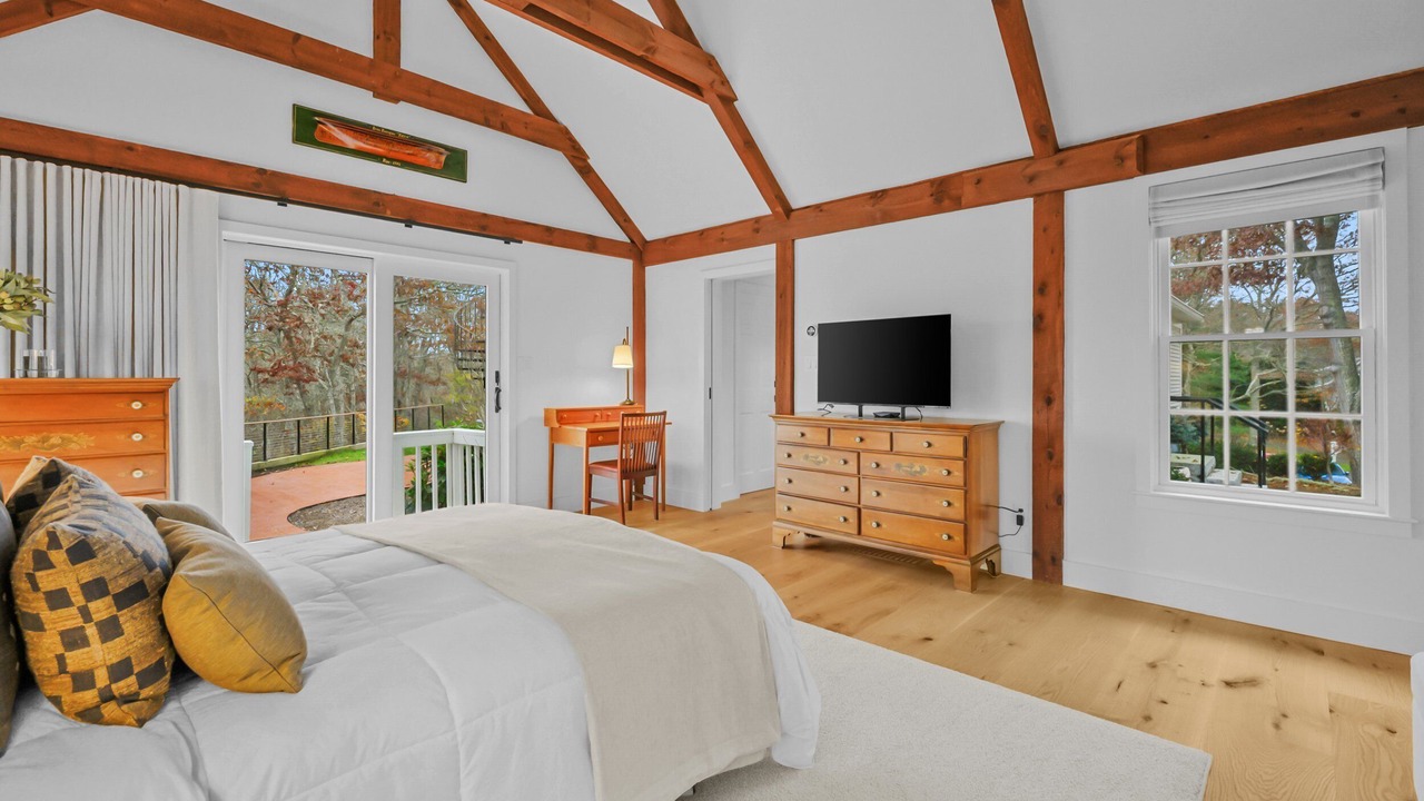 Photo of Others in West Hyannisport