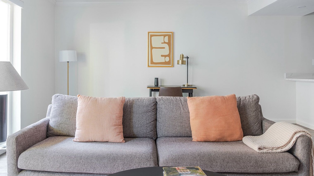 Photo of Livingroom in Edgewood Park