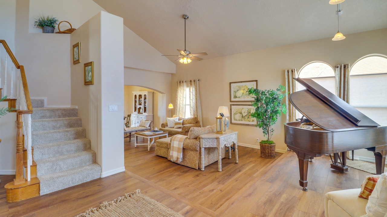 Photo of Livingroom in Rio Rancho