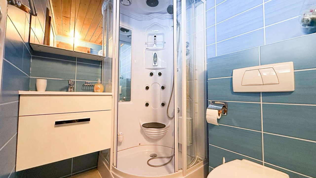 Photo of Bedroom in Liddes