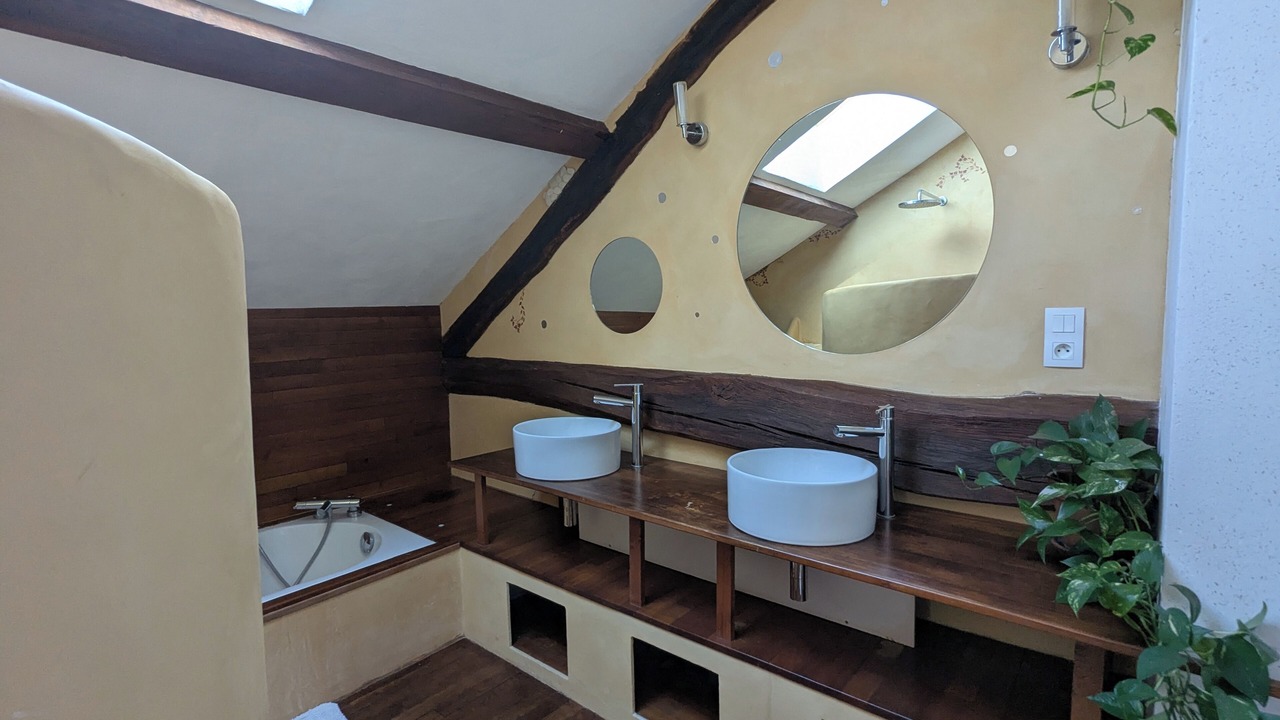 Photo of Bathroom in Tullins