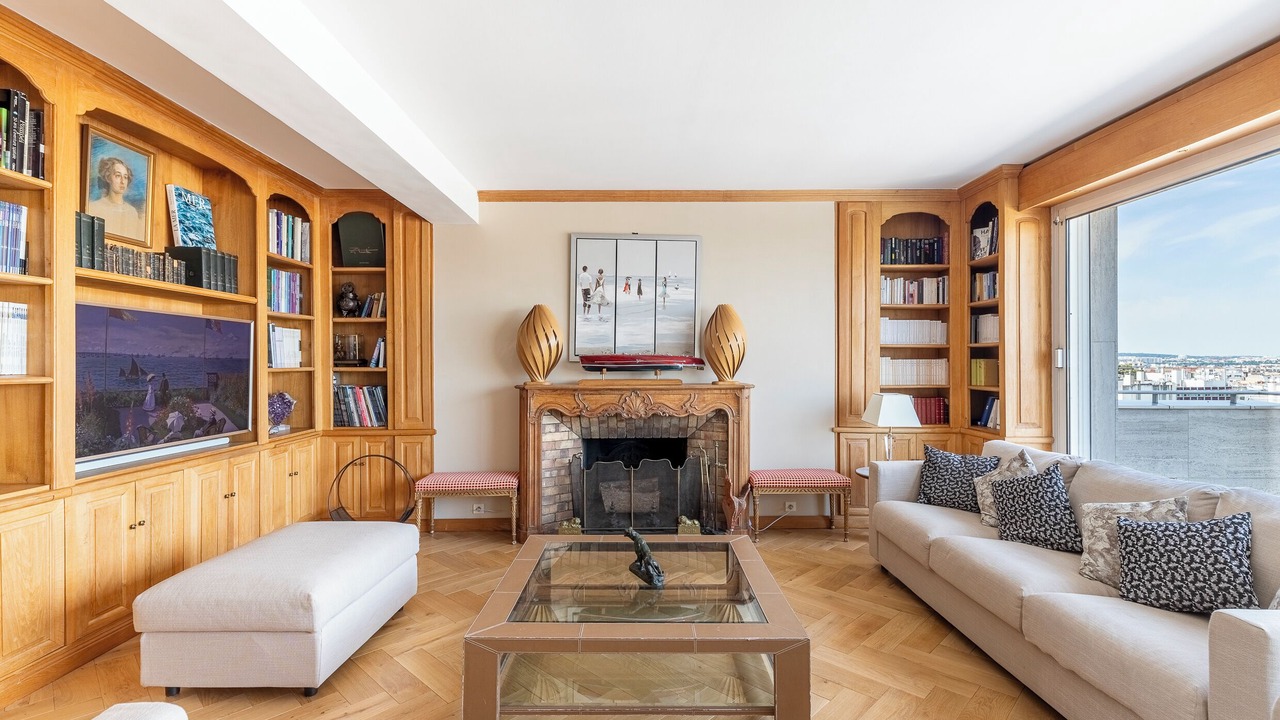 Photo of Livingroom in 16th Arrondissement