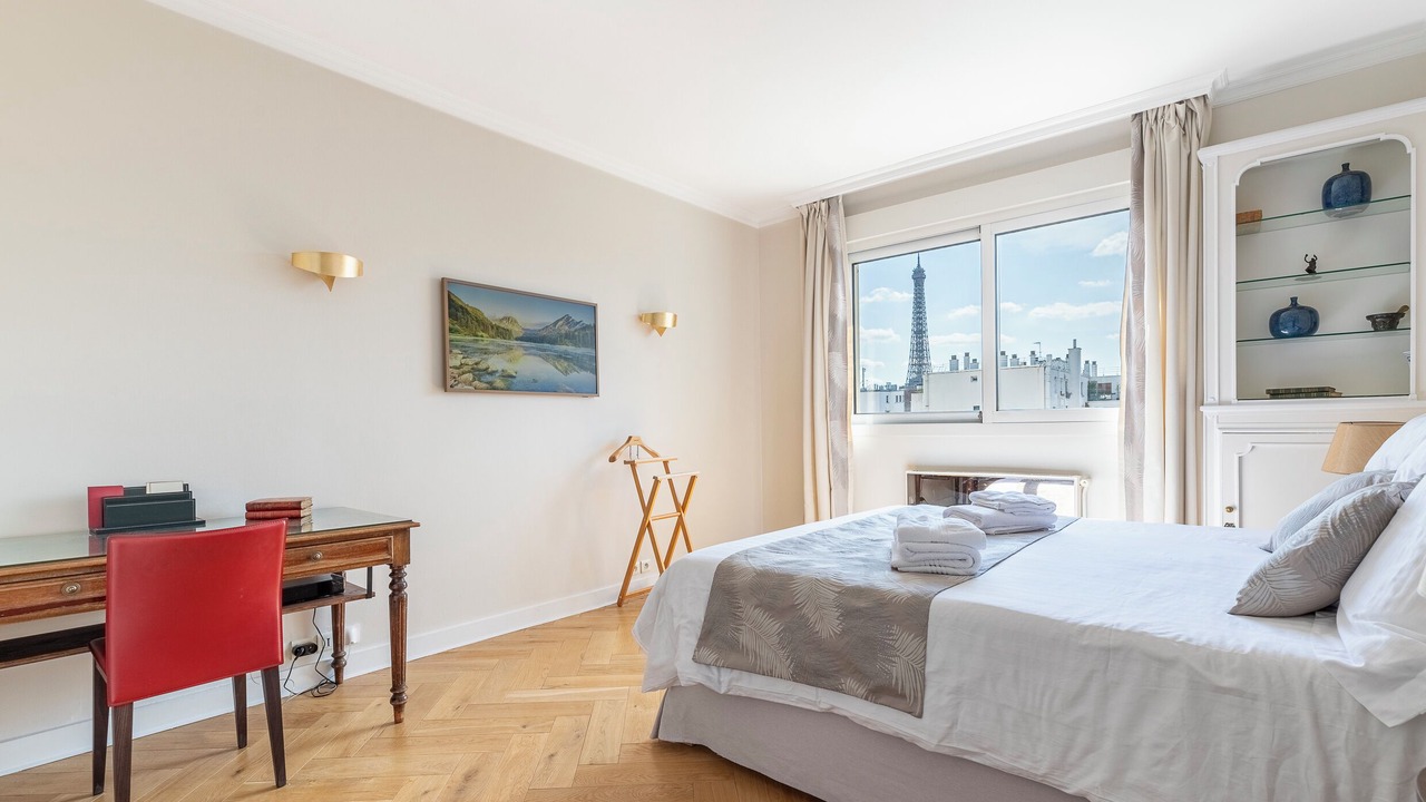 Photo of Bedroom in 16th Arrondissement