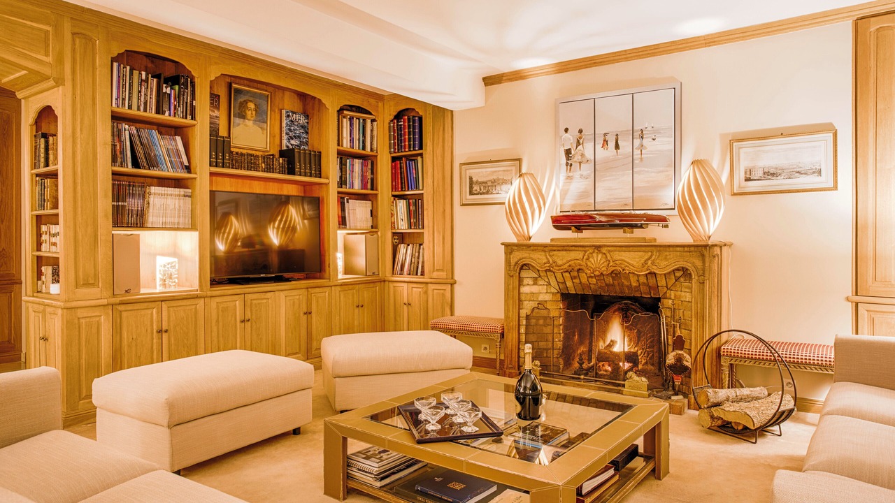 Photo of Livingroom in 16th Arrondissement