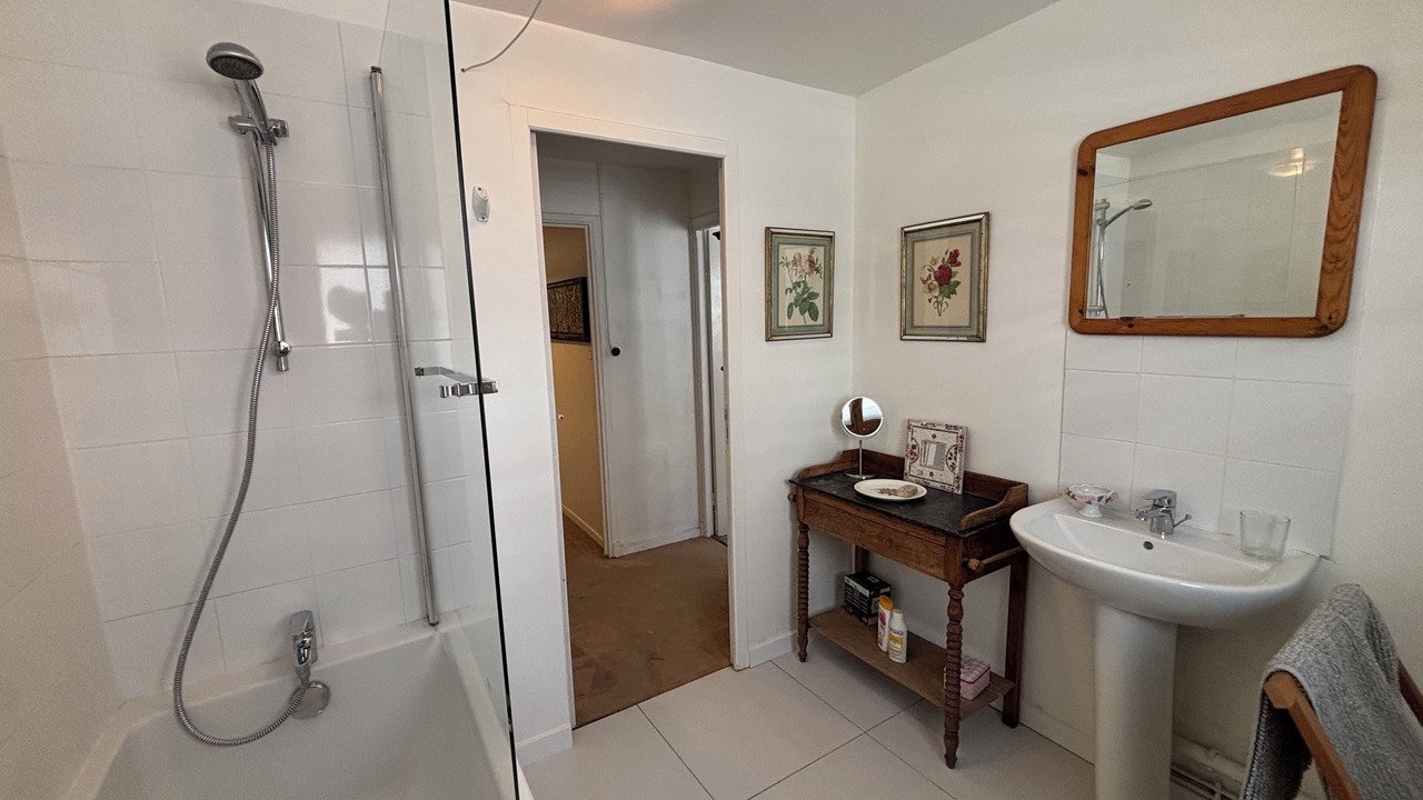 Photo of Bathroom in Etaples