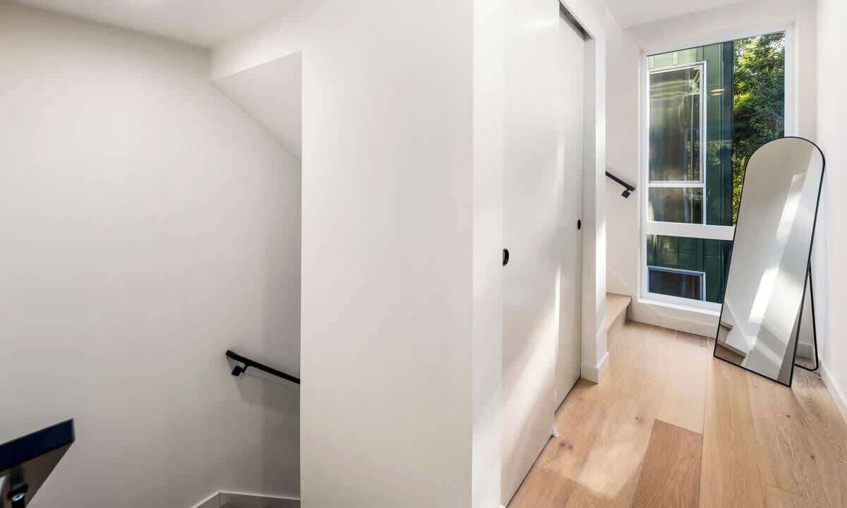 Photo of Others in North Beacon Hill