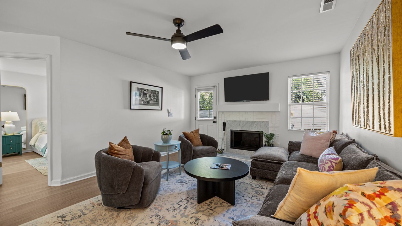 Photo of Livingroom in University Park