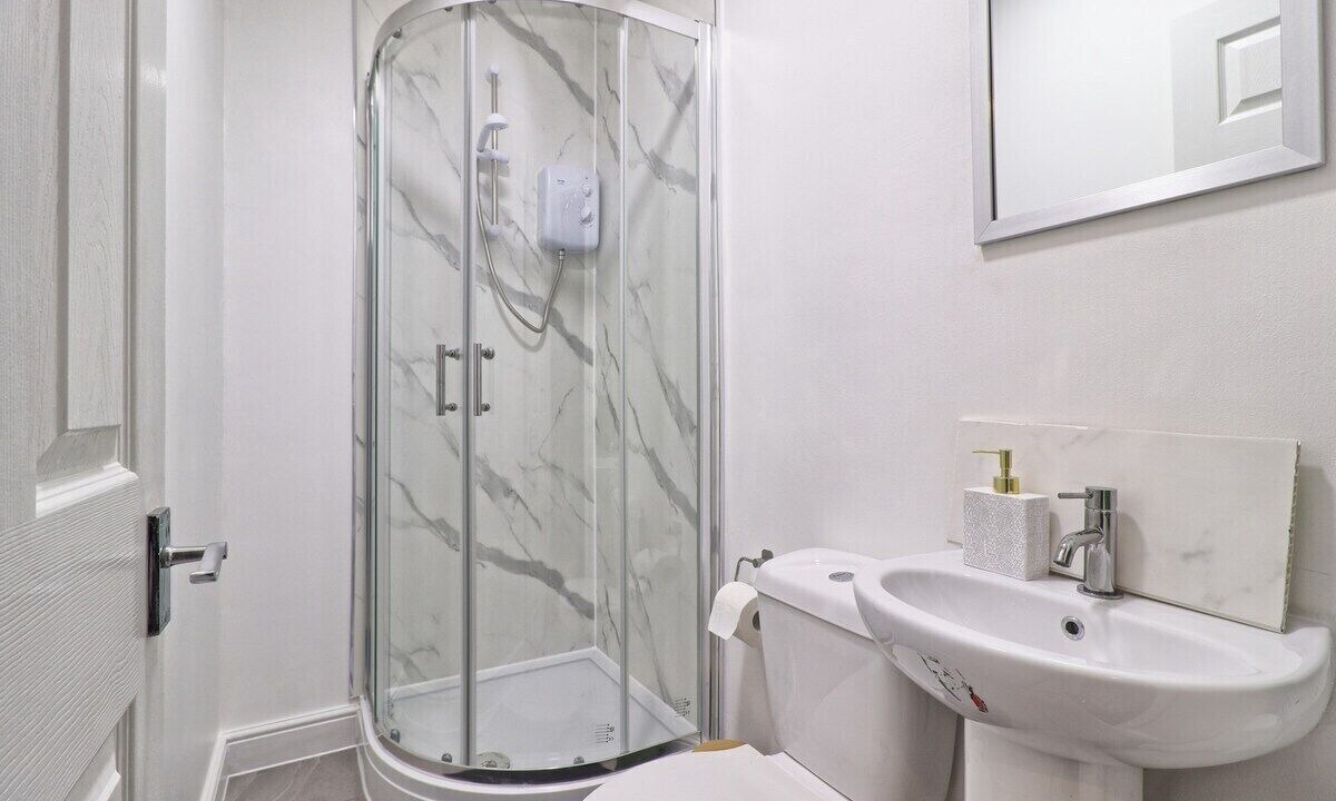 Photo of Bathroom in Westcliff-on-Sea