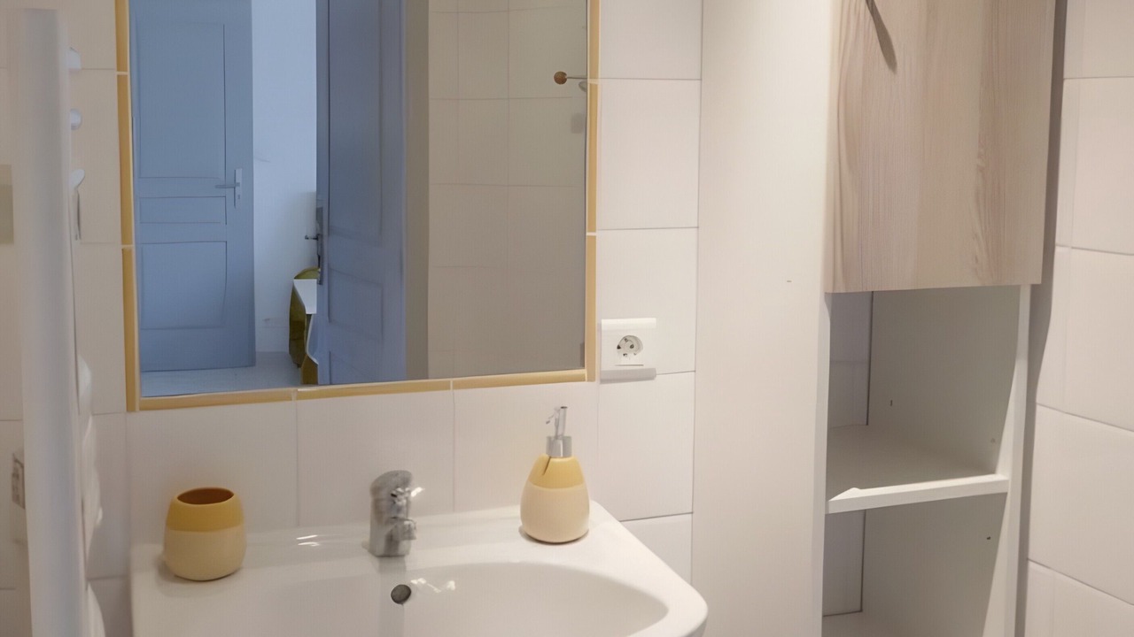 Photo of Bathroom in Courcon