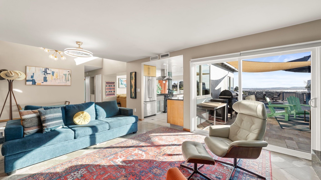 Photo of Livingroom in Bay Ho