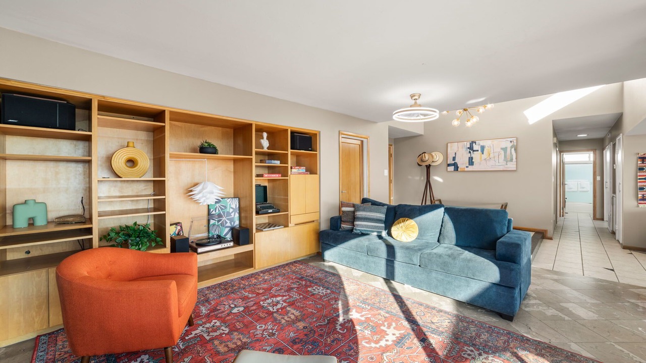 Photo of Livingroom in Bay Ho