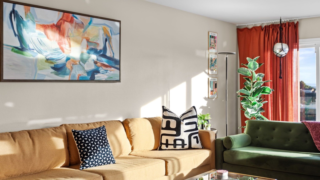 Photo of Livingroom in Bay Ho