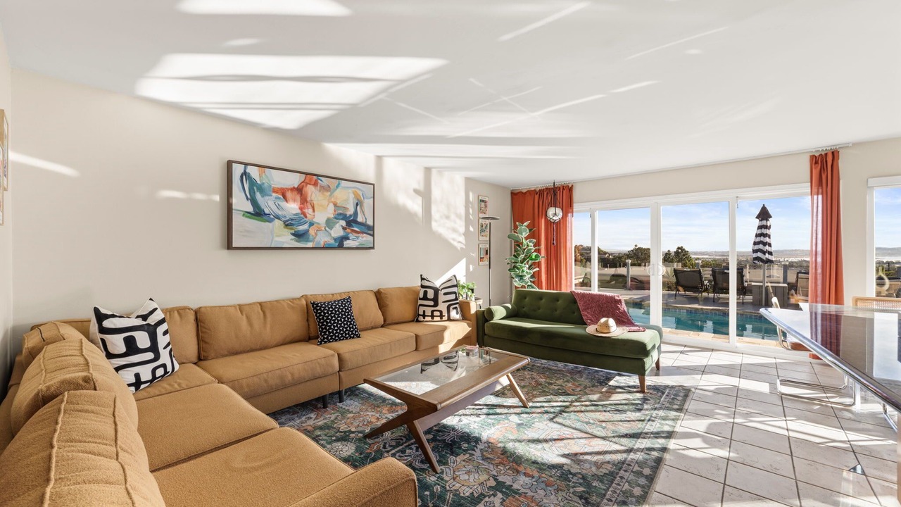 Photo of Livingroom in Bay Ho