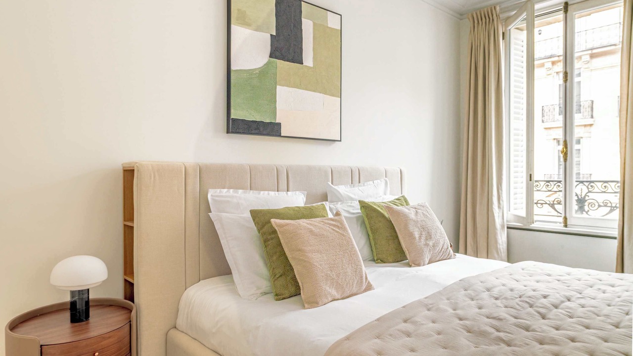 Photo of Bedroom in Champs-Elysees