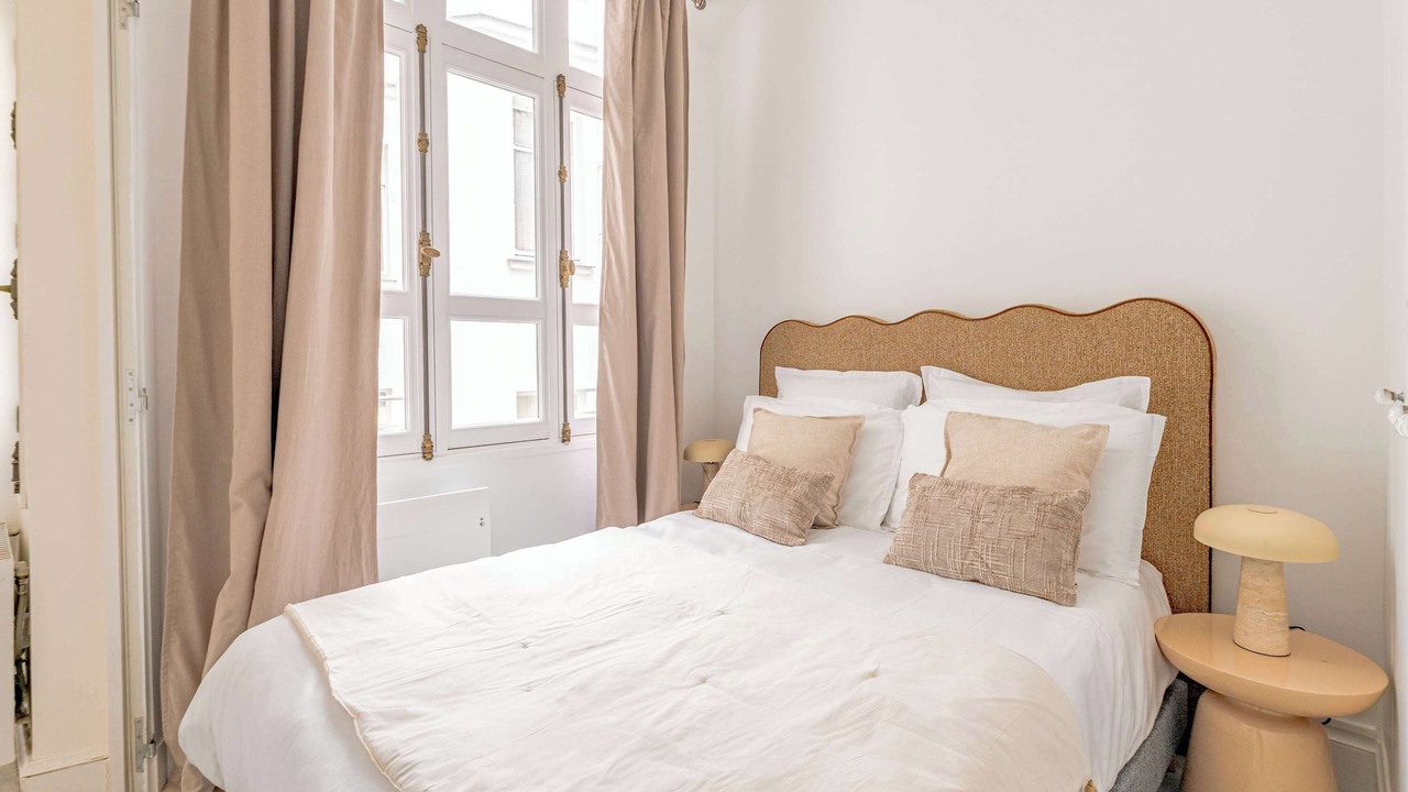 Photo of Bedroom in Champs-Elysees