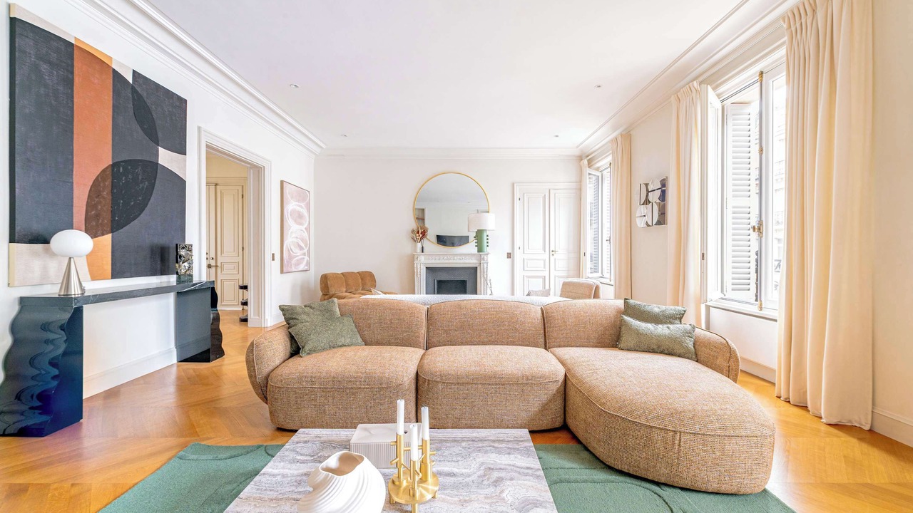 Photo of Livingroom in Champs-Elysees