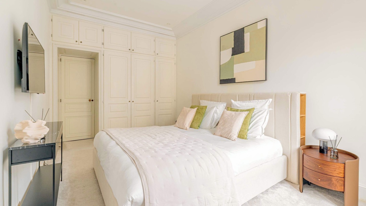 Photo of Bedroom in Champs-Elysees