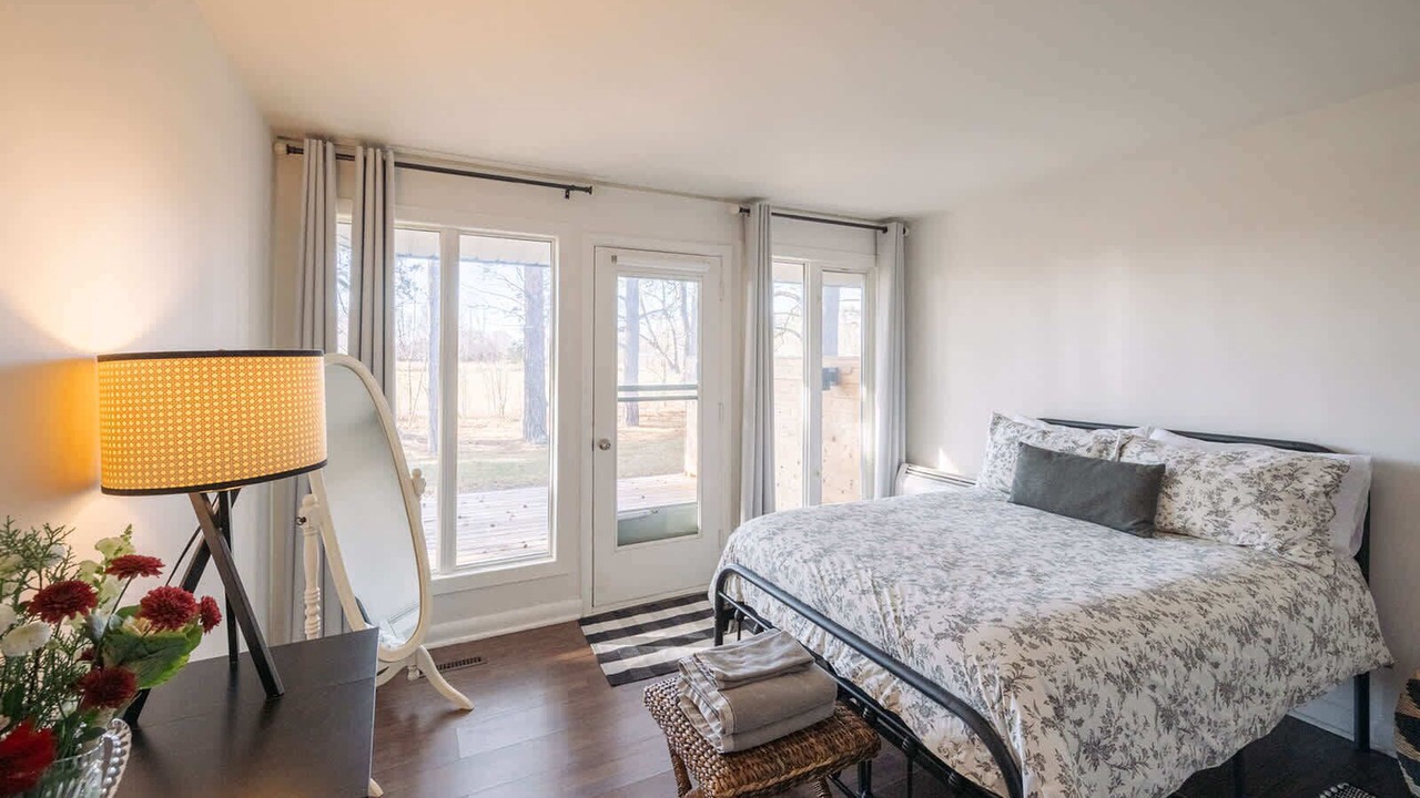 Photo of Bedroom in Picton
