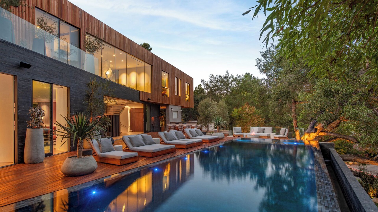 Photo of Outdoor in Beverly Glen