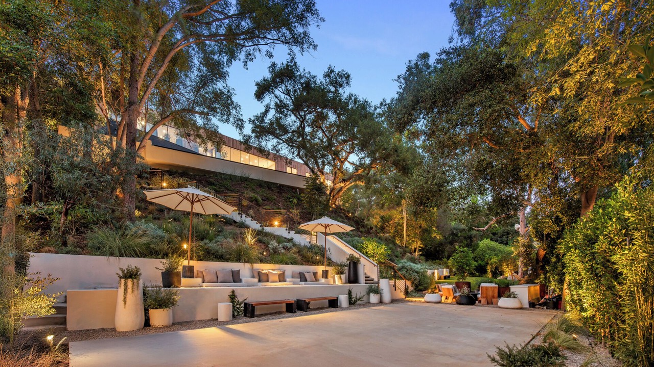 Photo of Outdoor in Beverly Glen