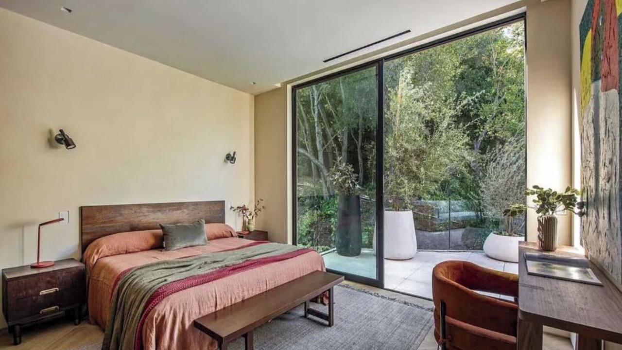 Photo of Bedroom in Beverly Glen