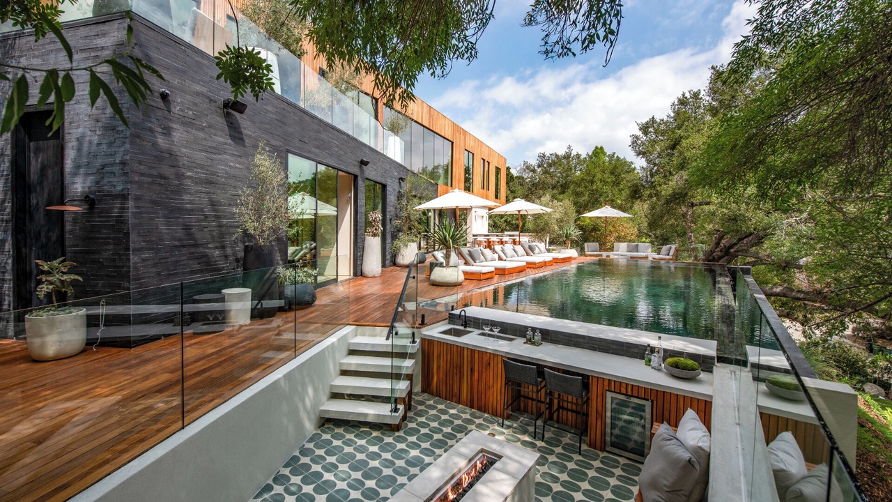 Photo of Outdoor in Beverly Glen