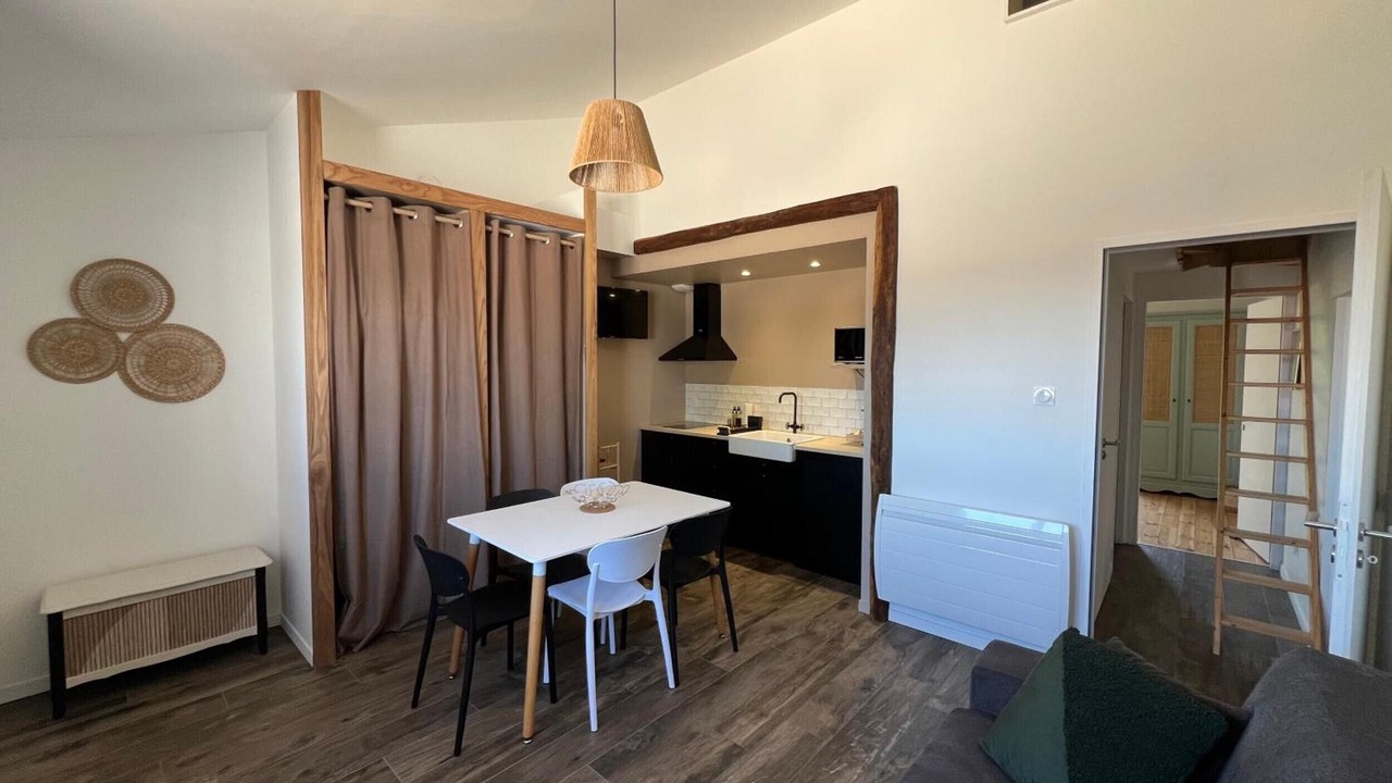 Photo of Livingroom in Montfaucon-Montigne
