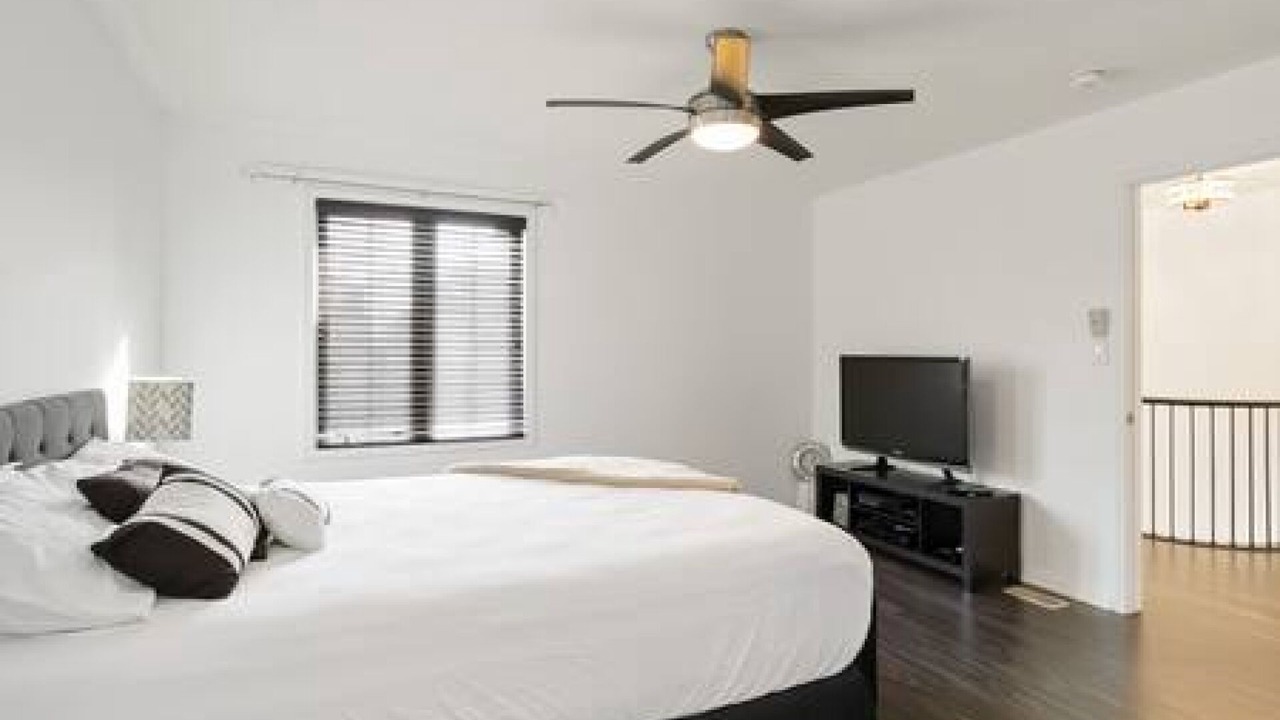 Photo of Bedroom in Halton Regional Municipality