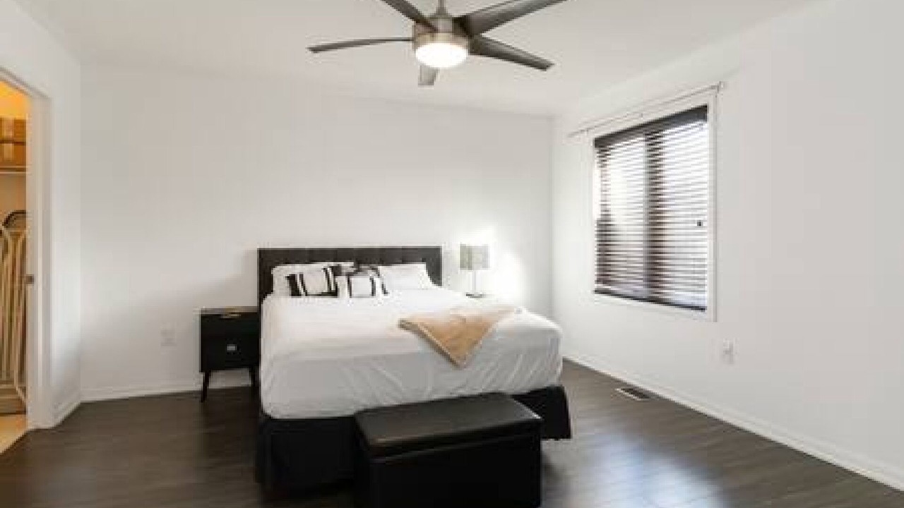 Photo of Bedroom in Halton Regional Municipality
