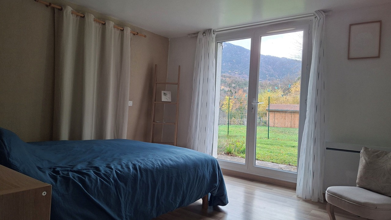 Photo of Bedroom in Miribel-Lanchatre