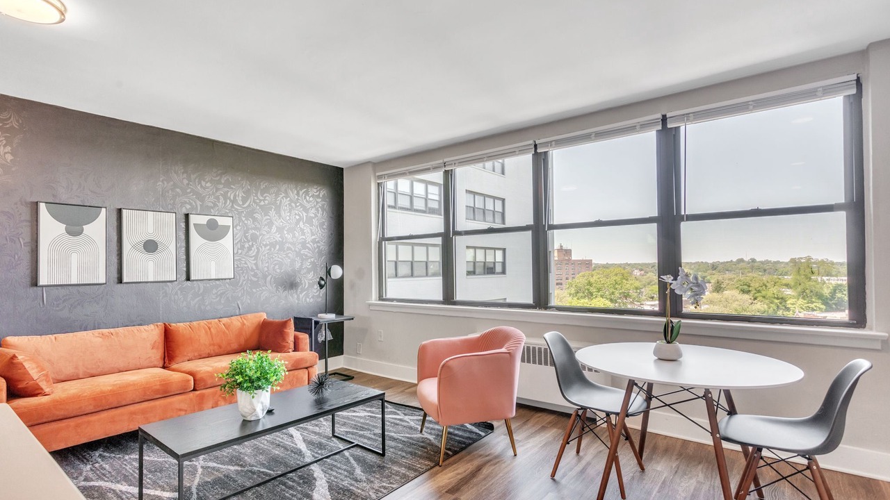 Photo of Livingroom in East Falls