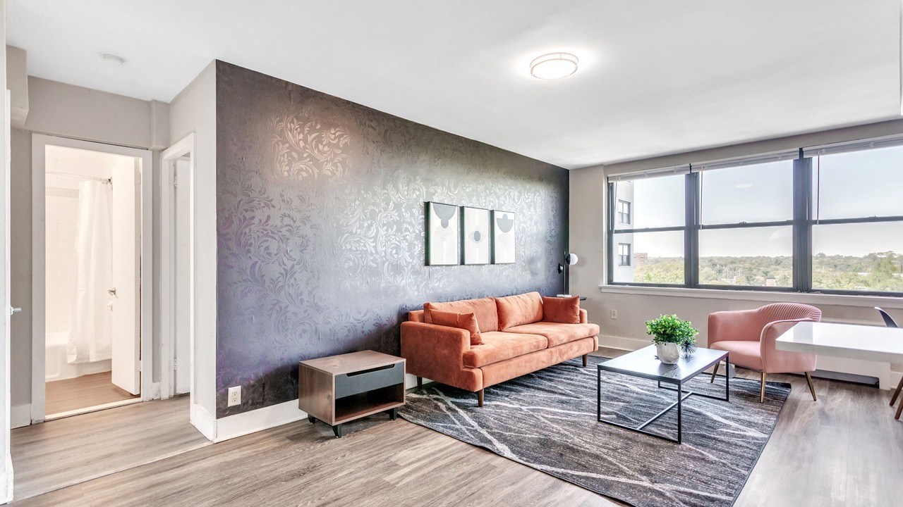 Photo of Livingroom in East Falls