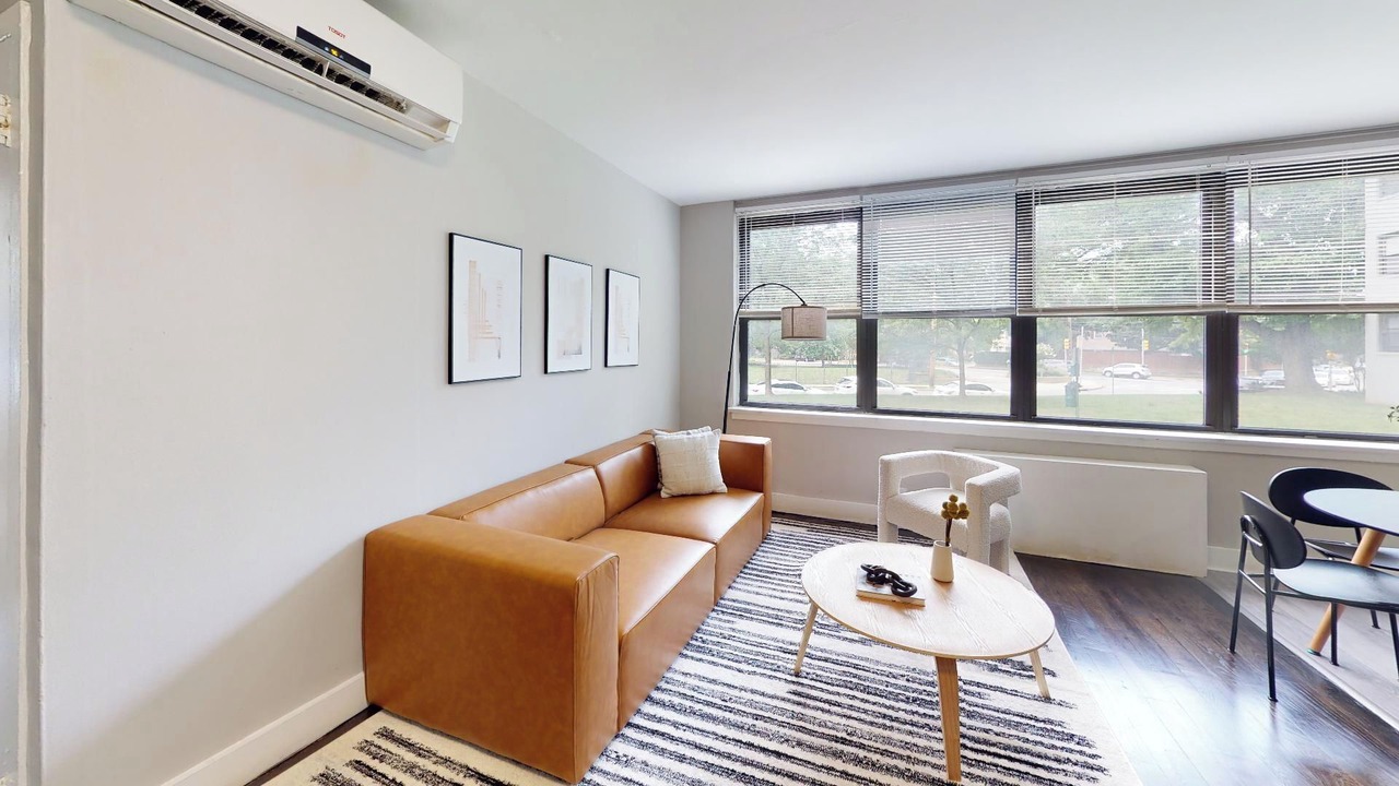 Photo of Livingroom in East Falls