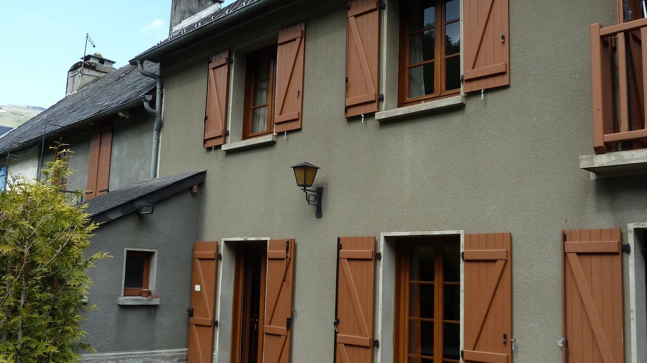 Photo of Outdoor in Campan