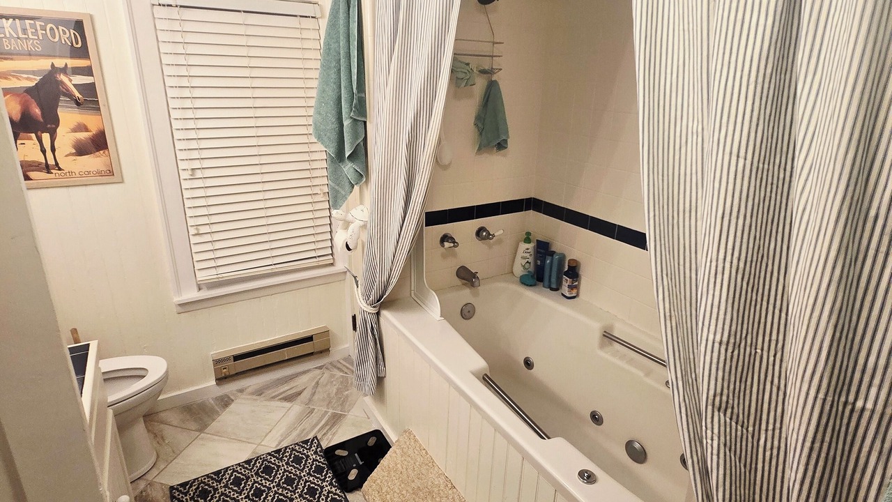 Photo of Bathroom in Harkers Island