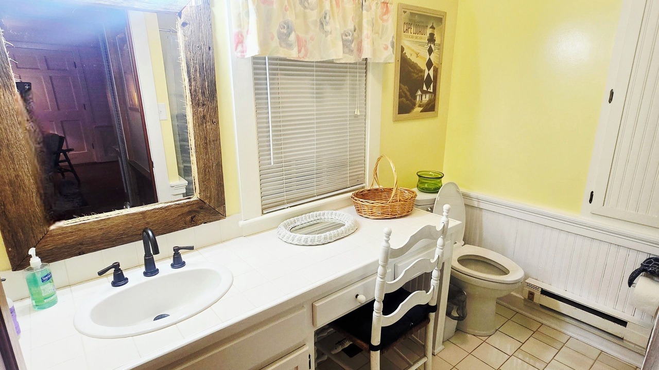 Photo of Bathroom in Harkers Island